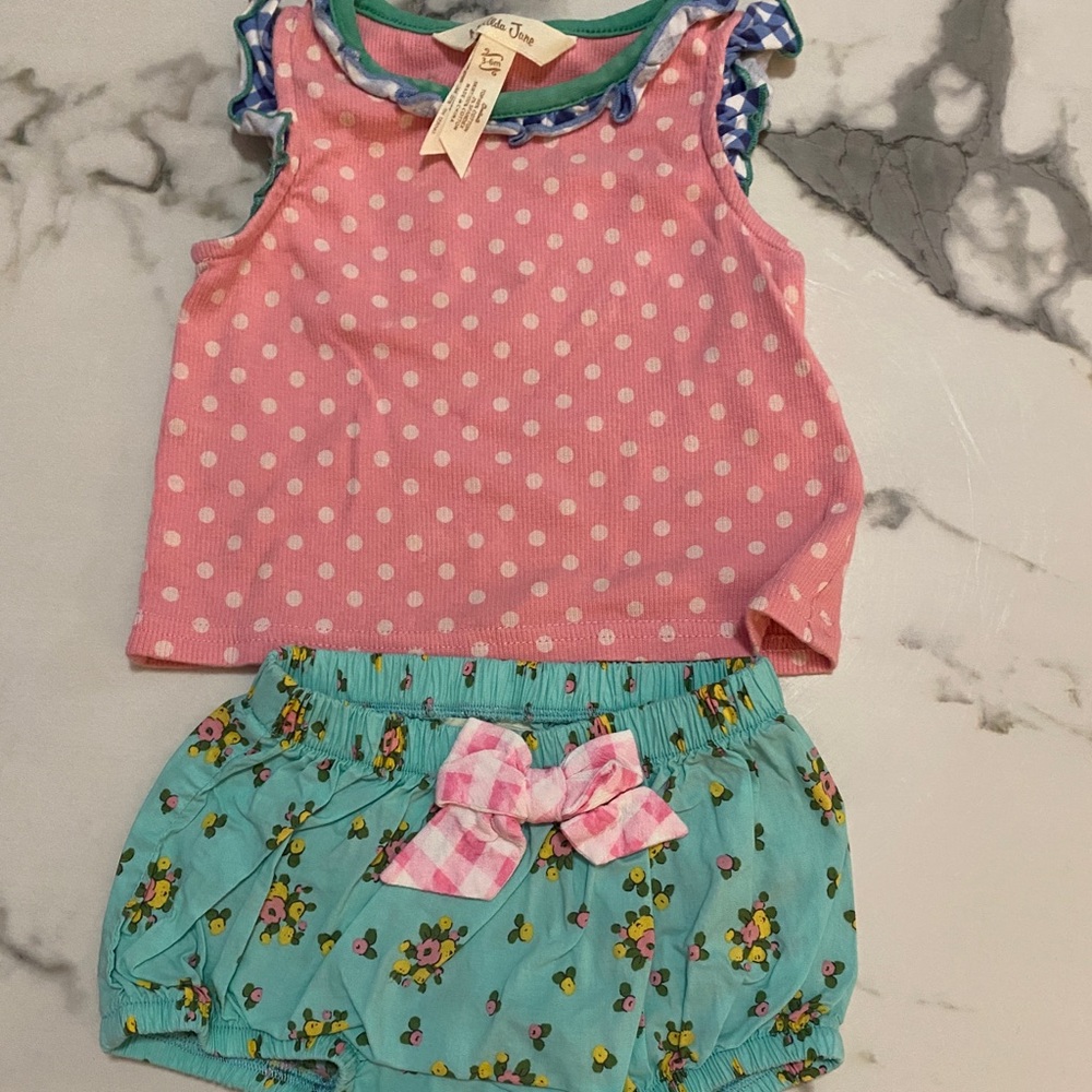 0-3 bloomers and 3-6 month top and bib